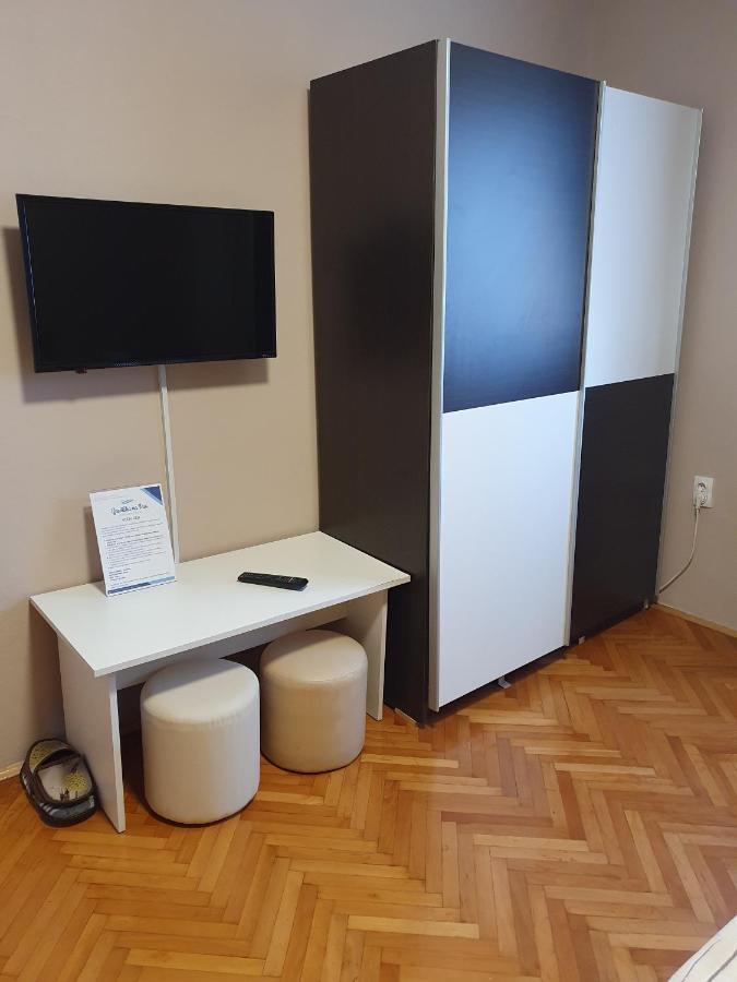 Gradiska Na Savi Apartmani I Sobe Luaran gambar