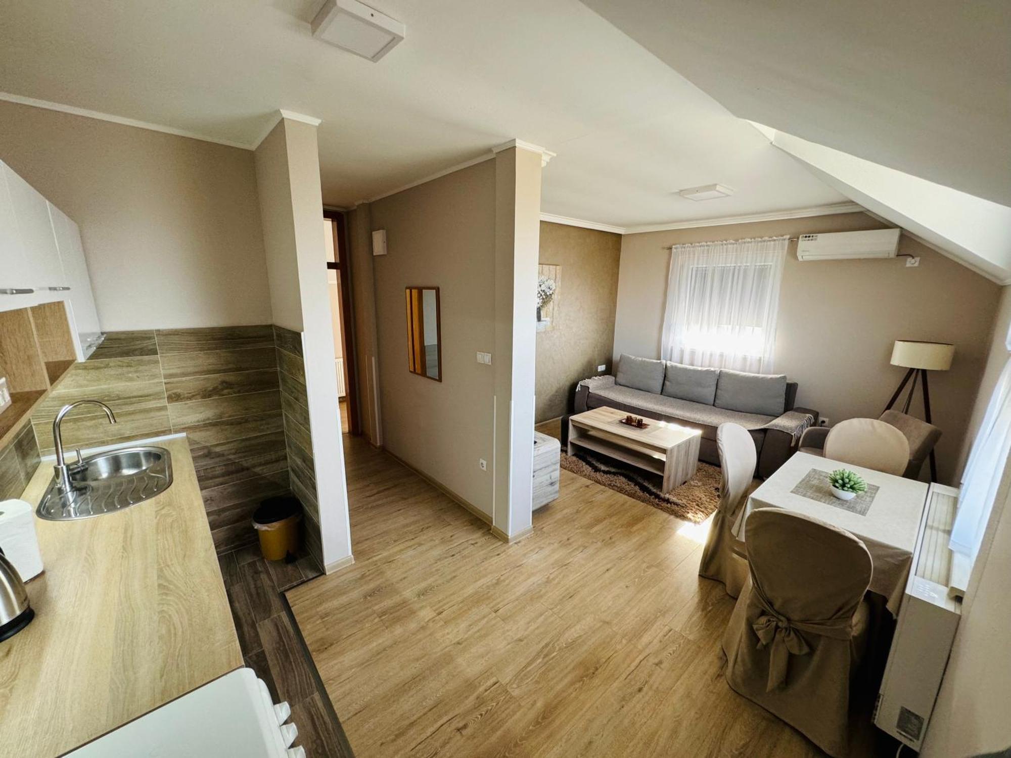 Gradiska Na Savi Apartmani I Sobe Luaran gambar