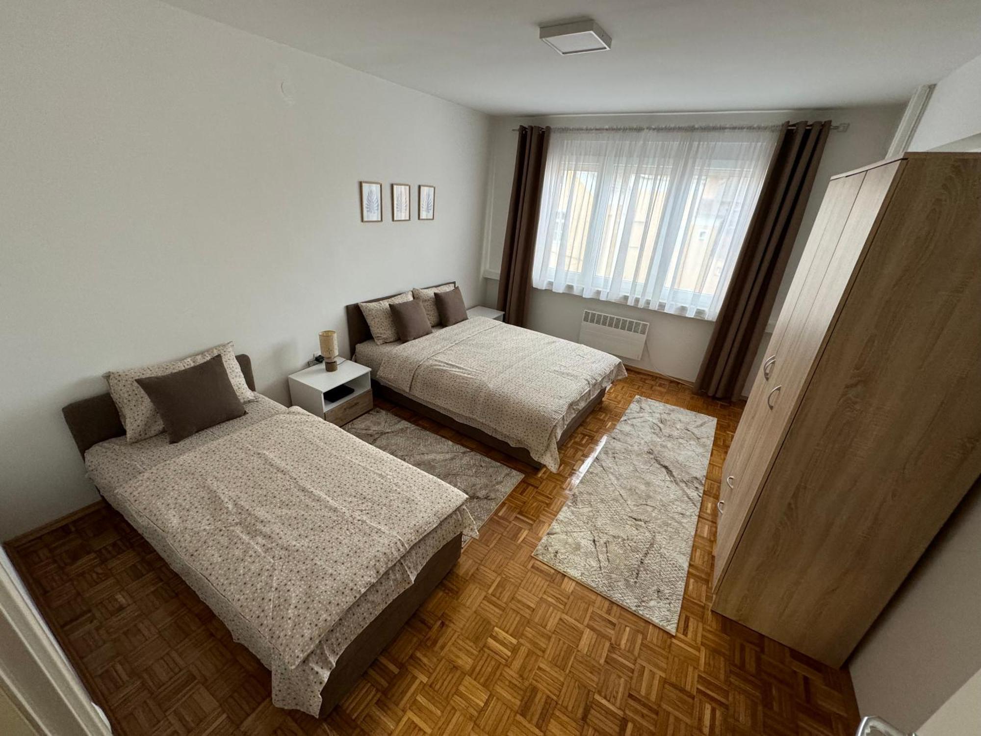 Gradiska Na Savi Apartmani I Sobe Luaran gambar