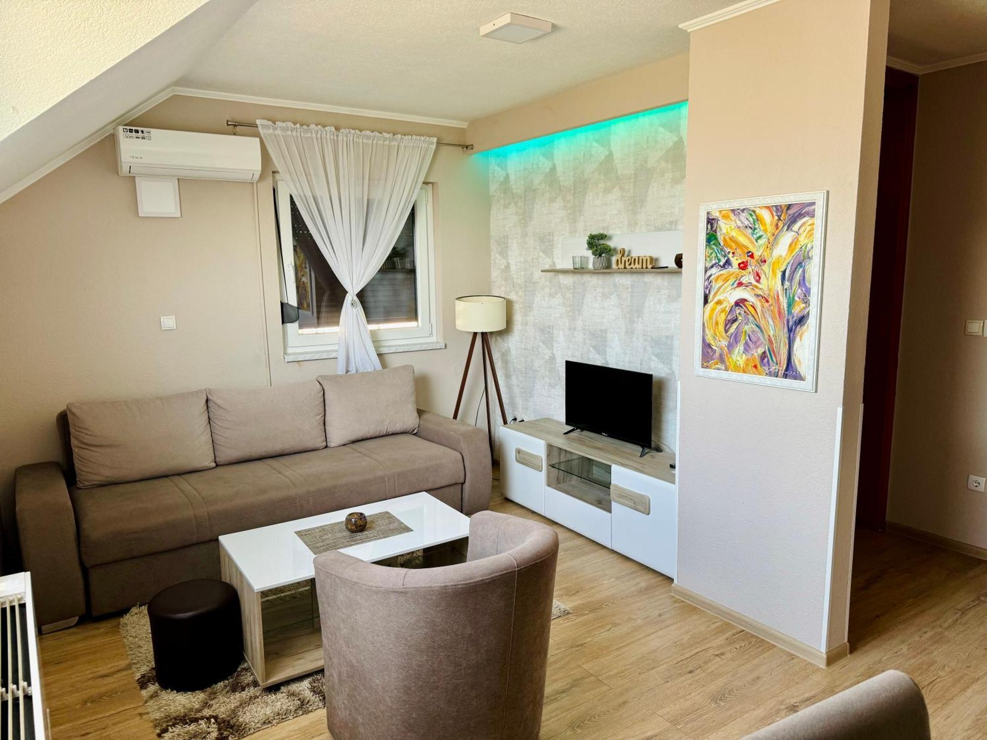 Gradiska Na Savi Apartmani I Sobe Luaran gambar