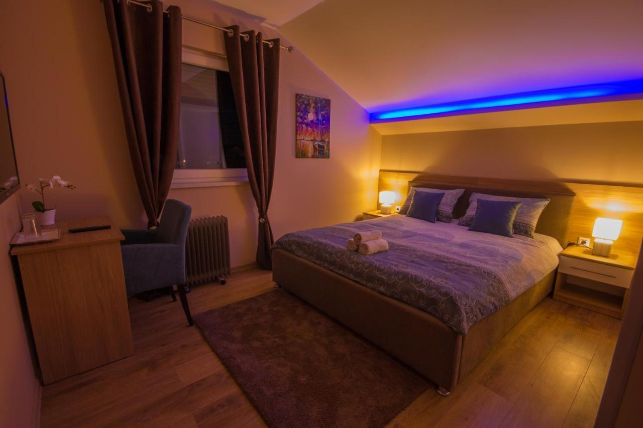 Gradiska Na Savi Apartmani I Sobe Luaran gambar