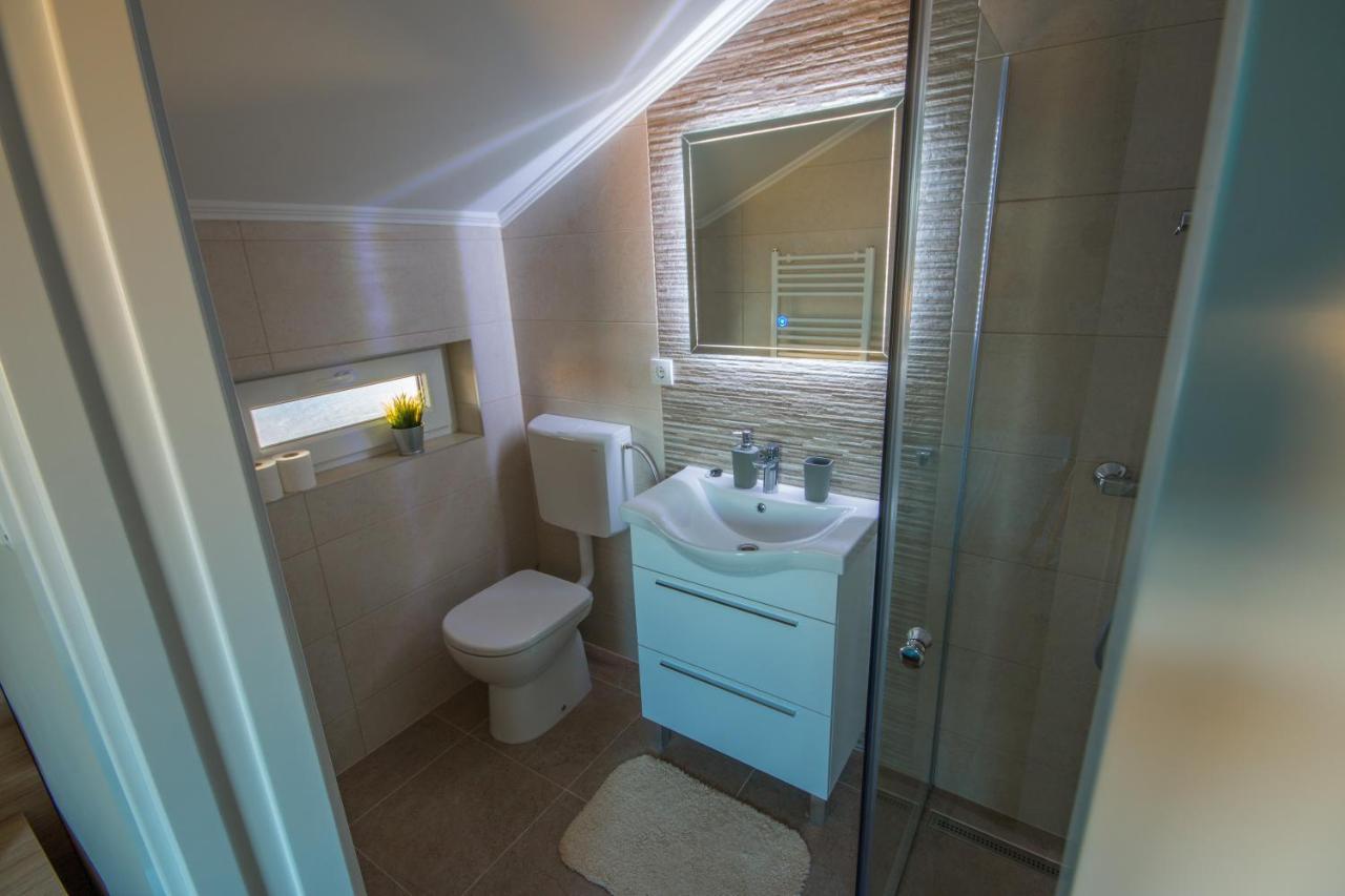 Gradiska Na Savi Apartmani I Sobe Luaran gambar