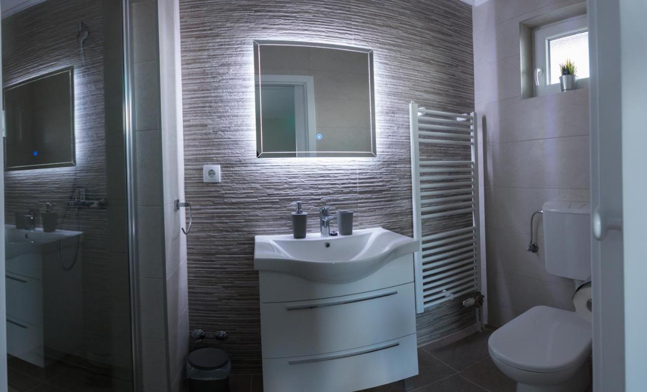 Gradiska Na Savi Apartmani I Sobe Luaran gambar