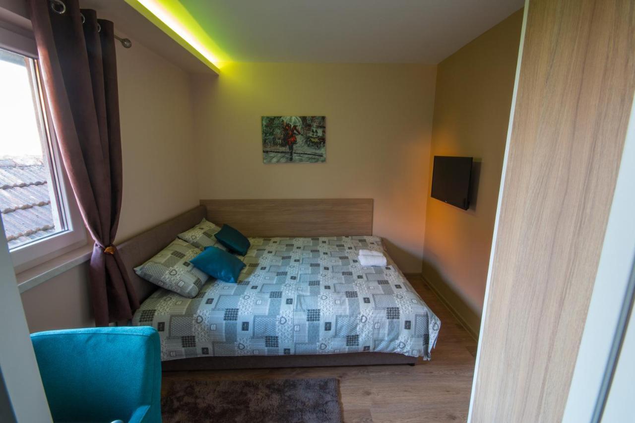 Gradiska Na Savi Apartmani I Sobe Luaran gambar